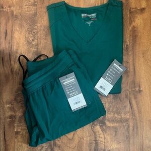 Grey's Anatomy Emerald Green Scrub Set